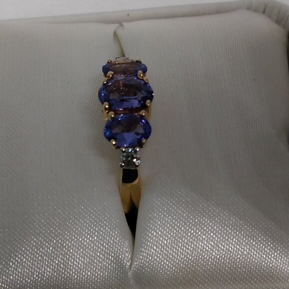 Beautiful tanzanite ring, size 6! - Picture 8 of 10